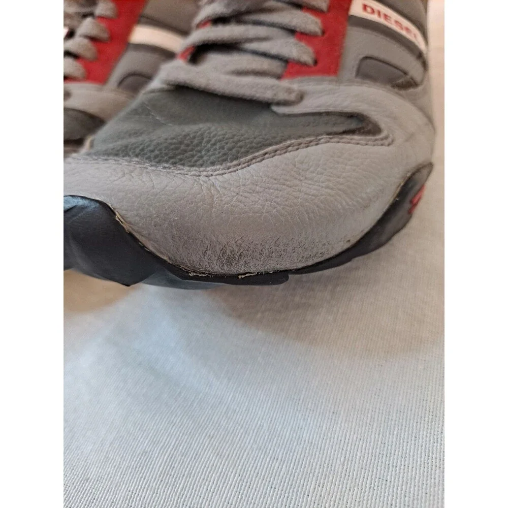 Diesel Mens Gunner Leather Sneakers Size 11 Y00326 Retro Gunmetal/Frost Grey/Red